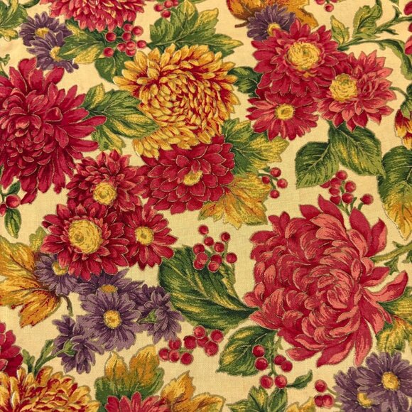 Reversible Table Runner With Christmas Tree & Festive Floral Patterns 36x17in - Picture 4 of 5